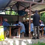 Cours d'éducation à l'environnement au Camp Indri