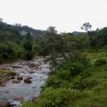 Rivière Marolakana au croisement de routes